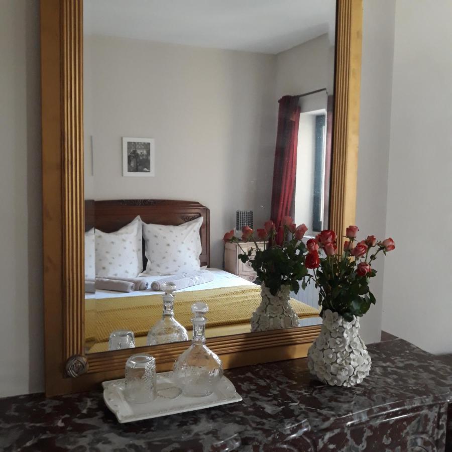 Sous Le Neflier Bed & Breakfast Nimes Ngoại thất bức ảnh