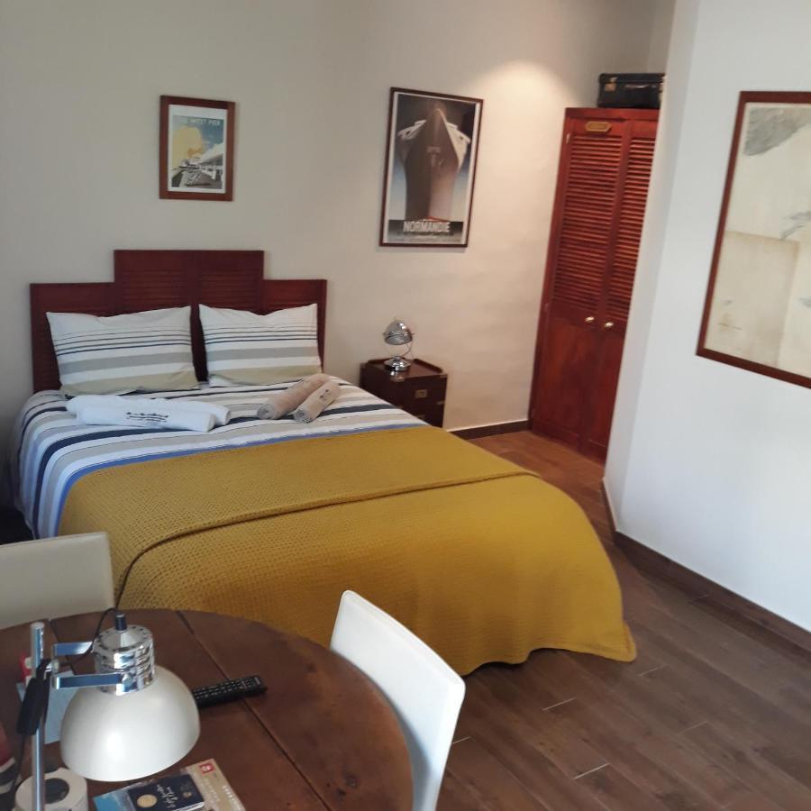 Sous Le Neflier Bed & Breakfast Nimes Ngoại thất bức ảnh